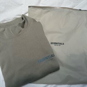 Fear if God Essentials Mock Neck Sweatshirt and Sweatpant. NWT size Small.